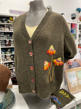 Embroider Your Knitting: Snowflakes and Flowers (In-Store) / Dec. 6