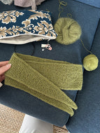 Simple Scarf for Beginner Knitters (In-Store) / TBD